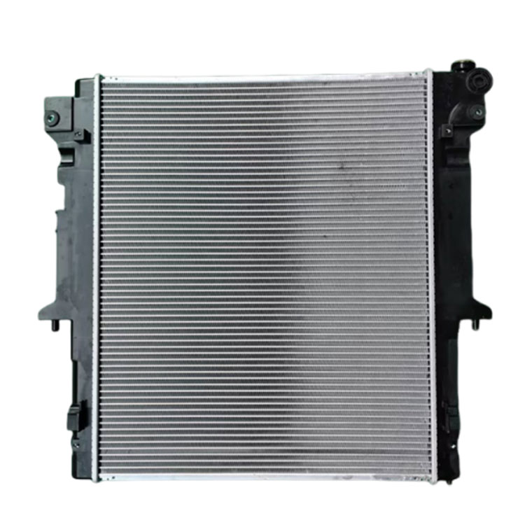 Mitsubishi Pajero 15 L200 4D56 Radiatoro