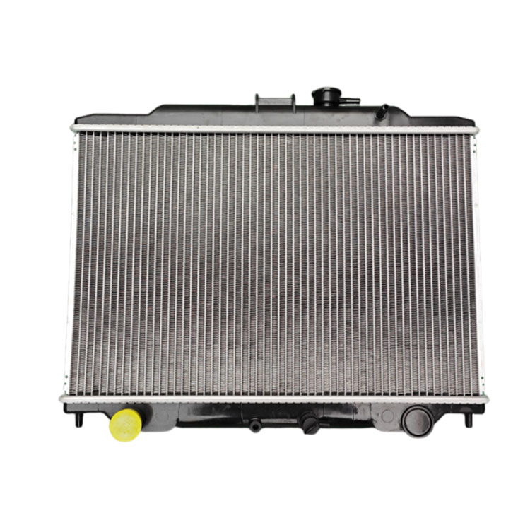 Radiatoro Nissan E25 ZD30